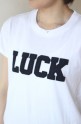 Le Melange（ル・メランジュ）LUCK刺繍Tシャツ／ホワイト