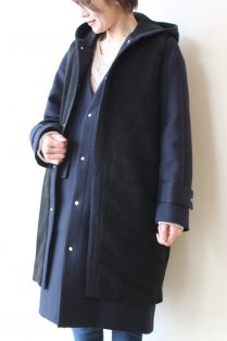 トゥモローランドマカフィー 定価3.9万 圧縮ウール フーデッドロングコート紺 トゥモローランドマカフィー 定価3.9万 圧縮ウール フーデッドロング