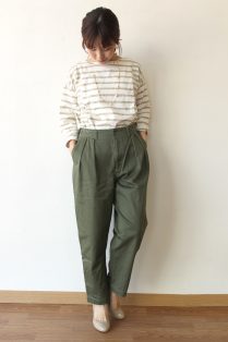 シャンブルドゥシャーム（chambre de charme)タック9分丈パンツ