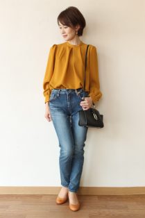 MAGARI ブラウス　マスタード 129-1-209x314.jpg