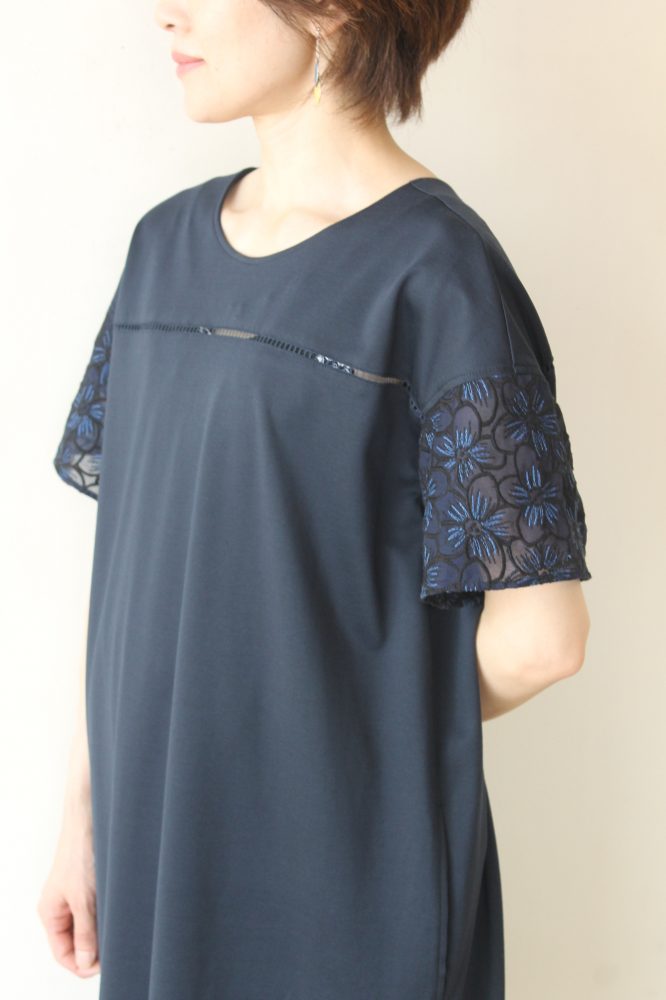 SONO（ソーノ）刺繍袖コクーンラインワンピース／ネイビー - 24,200円 | 通販 | CREEKS