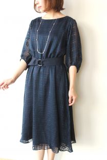 フィグノ(FIGNO)シースルーレースワンピース/ネイビー - 31,900 フィグノ(FIGNO)シースルーレースワンピース/ネイビー - 31,900