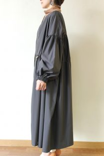 日本製ヤンガニーコート ヤンガニー（Yangany）ドロストギャザーコート／チャコールグレー