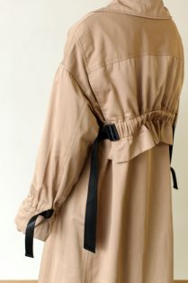 ディニテ コリエ【Dignite collier】ロングジップコート ベージュ