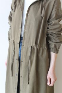 シャンブルドゥシャーム（chambre de charme）フーデッドコート