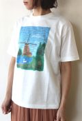 シャンブルドゥシャーム（chambre de charme）風景プリントＴシャツ／シロ