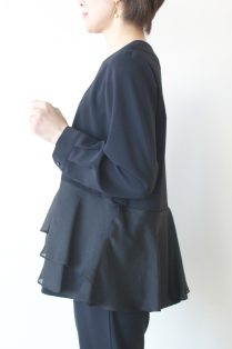 ソーノ（SONO）フレアブラウス／ネイビー - 18,700円 | 通販