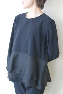 ソーノ（SONO）フレアブラウス／ネイビー - 18,700円 | 通販
