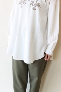 シャンブルドゥシャーム　刺繍　ブラウス　綿　麻　リネン シャンブルドゥシャーム 刺繍 ブラウス 綿 麻 リネン シャンブル