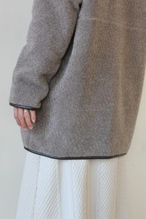 ディニテコリエ(Dignite Collier)ミドル丈ボアジップアップジャケット 