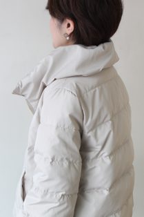 パシオーネ（PASSIONE）袖リブダウンジャケット／アイボリー - 21,780