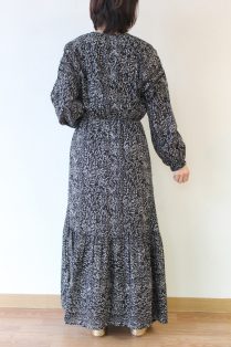 ノンブルアンペール  ロングワンピース NOMBRE IMPAIR（ノンブルアンペール）の「ツートーンホースPT