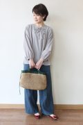 シャンブルドゥシャーム（chambre de charme）リネン刺繍スモックブラウス／グレー