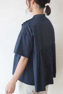 ソーノ（SONO）チビフリルブラウス／ネイビー - 16,500円 | 通販