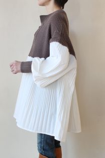 アヤン（ayane）ドッキングプリーツブラウス／ブラウン - 14,080円 | 通販 | CREEKS