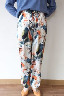【専用】２点まとめ買い シニヨン水彩柄パンツ ✨シアンシャツ IMG_7327-209x314.jpg