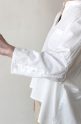 カフネ（CAFUNE）ノーカラーコットンシャツ／ホワイト