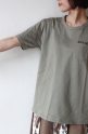 ディニテコリエ(Dignite Collier）ポケット」刺繍Tシャツ／カーキ