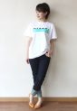 アカウント（ Account in Paris）ペイントロゴＴシャツ／ホワイト