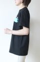 アカウント（ Account in Paris）ペイントロゴＴシャツ／ブラック