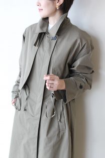 組曲新作完売46440円今期新品マルチWAY コート２、カーキ春も着れます定番人気ゆったり可愛いスプリングコートにも 組曲新作完売46440円今期新品マルチWAY コート２、カーキ春も着れます