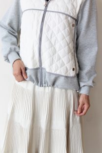 ミカーレミカーレ（MICALLE MICALLE）キルティング×ダンボールニット