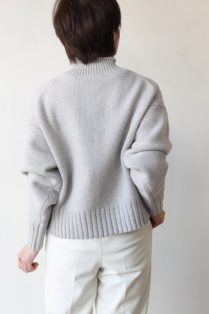 マカフィー(MACPHEE） ラムカシミヤビルドネックプルオーバー
