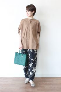 【期間限定】Dignite collier 【新品】バックギャザーシャツ ディニテコリエ(Dignite Collier）バックギャザーシャツ
