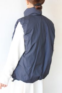 カフネ（CAFUNE）ダウンベスト／ネイビー - 29,700円 | 通販 | CREEKS