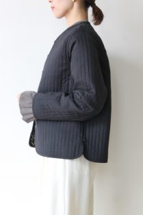 TORRAZZO DONNA 　ヴィンテージ調オリジナル刺繍ジャケット トラッゾドンナ(TORRAZZO DONNA)オリジナル刺繍ヴィンテージ