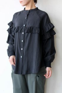 アンナケリー（Anna Kerry）フリルブラウス／ブラック - 7,150円