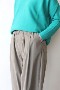カフネ（CAFUNE）ギャザーコクーンパンツ／カーキ - 12,320円