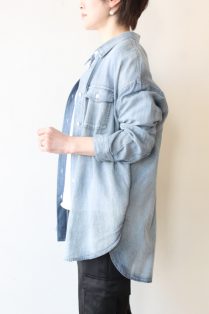 ディニテコリエ(Dignite Collier）シアーデニムシャツ／サックス