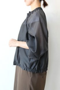 ディニテコリエ(Dignite Collier）シアーショートブルゾン