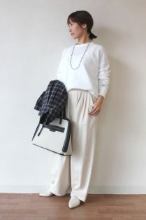 カフネ（CAFUNE）ワッフル地袖ロゴプルオーバー／オフ カフネ（CAFUNE）ワッフル地袖ロゴプルオーバー／オフ - 6,270円