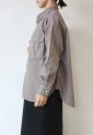 ルクールブラン（le.coeur blanc）パールボタンシャツ／モカ