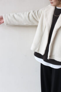 ネット売り切れ品　マリードール　ボア切替ジップブルゾン UGG (アグ) ボア切り替え フルジップ ジャケット AVELIE アヴェリー