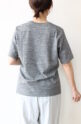 カフネ（CAFUNE）フロッキープリントロゴＴシャツ／グレー