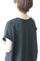 ディニテコリエ(Dignite Collier）裾切替プルオーバー／ブラック