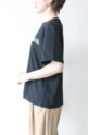 ディニテコリエ(Dignite Collier）AMICALロゴ吸水速乾Tシャツ／ブラック