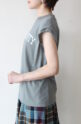 パシオーネ（PASSIONE）フレンチスリーブロゴＴシャツ／カーキグレー