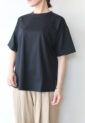 アンナケリー（Anna Kerry）同色星刺繍Ｔシャツ／ブラック