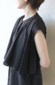 ディニテコリエ(Dignite Collier）ノースリーブフレアブラウス／ブラック