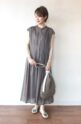 ディニテコリエ(Dignite Collier）ウエストタックフレアワンピース／チャコール