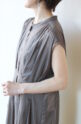 ディニテコリエ(Dignite Collier）ウエストタックフレアワンピース／チャコール