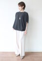 ディニテコリエ(Dignite Collier）ストレッチシフォンドルマンブラウス／チャコール