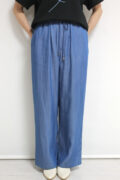 アンカルネ(Un carnet)テンセルデニムイージーパンツ/ブルー