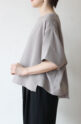 ディニテコリエ(Dignite Collier）切替ワイドプルオーバー／グレージュ