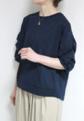 【1枚で“普通以上”が完成する】アンカルネ(Un carnet)袖コンシャスカットソー/ネイビー