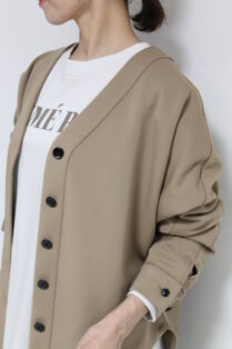 カフネ（CAFUNE）ダブルニットVネックカーディガン／キャメル